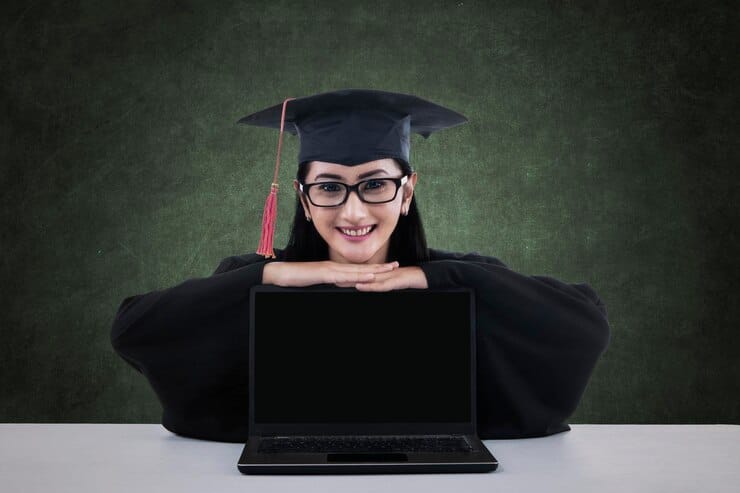 The Best Online University Degrees For Career Advancement